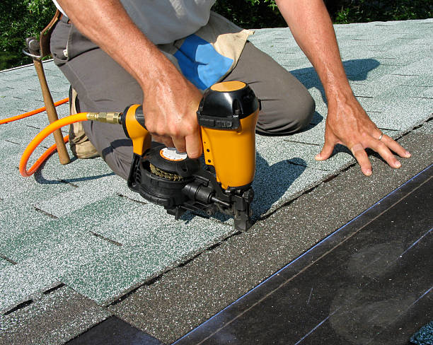Best Shingle Roofing Installation  in Gillett, WI